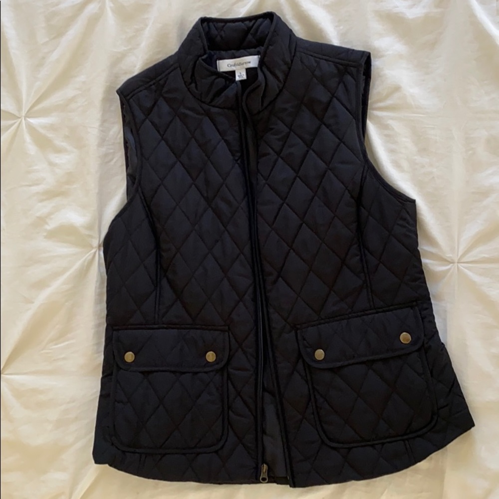 Black puff vest
